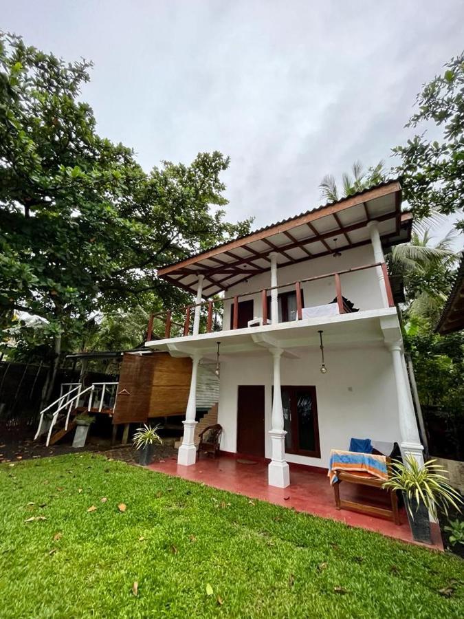 Beach House Kalukatiya - Family Villa, Seaview Room, Garden Room Dikwella Eksteriør bilde