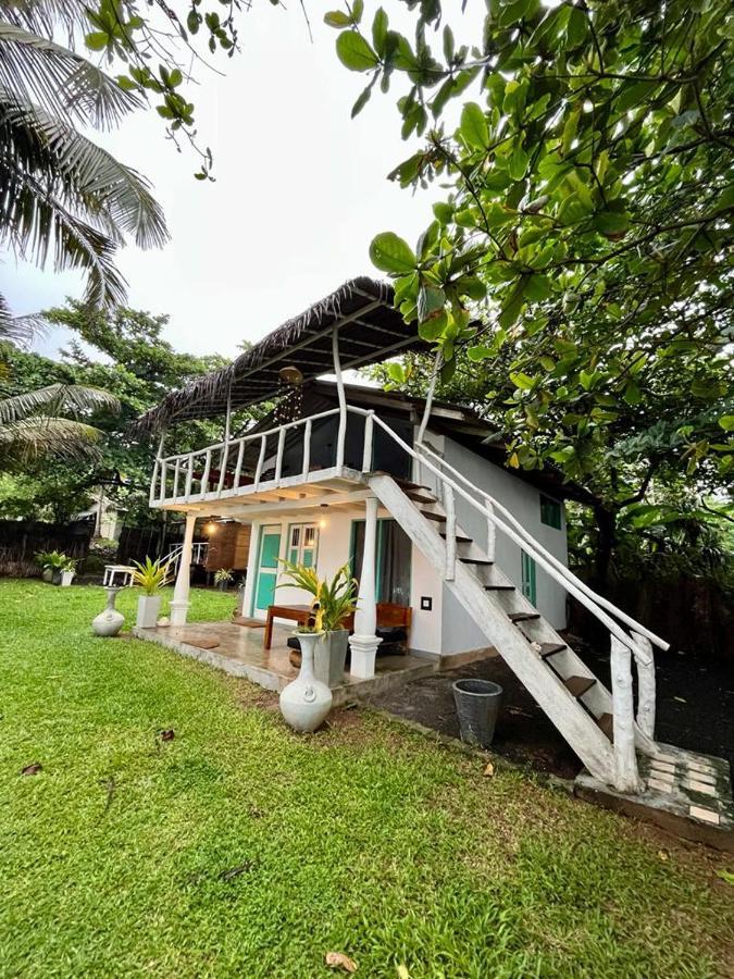 Beach House Kalukatiya - Family Villa, Seaview Room, Garden Room Dikwella Eksteriør bilde